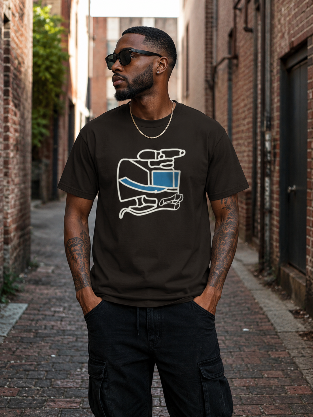 Oronku Vision Graphic  T-Shirt